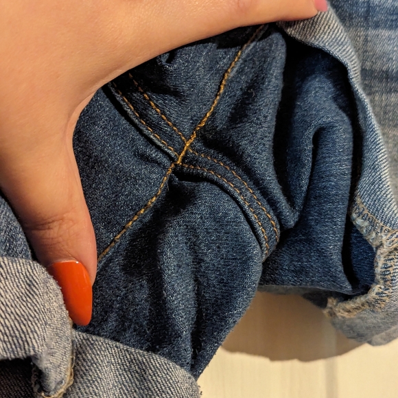 Mis Rise Denim Shorts - Picture 4 of 4